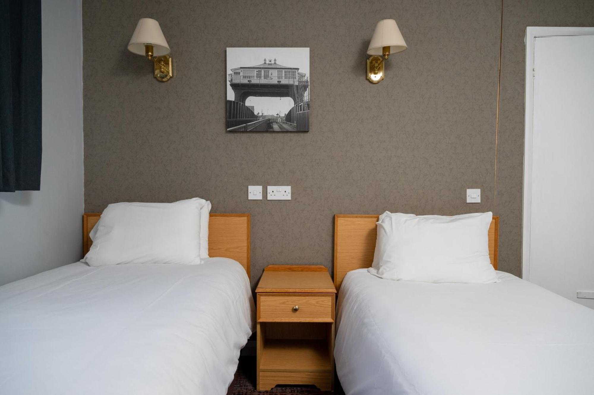 Old Grey Mare By Greene King Hotel